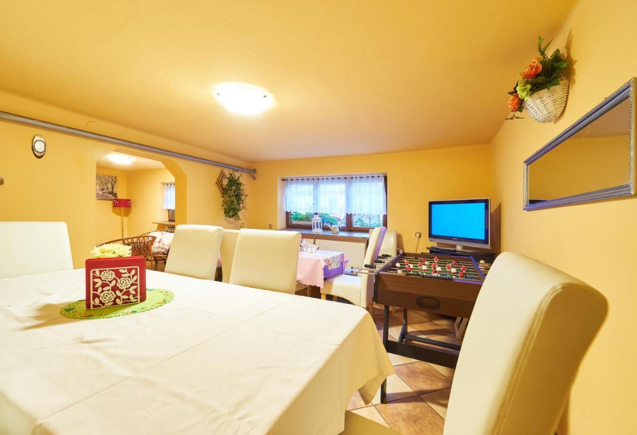 U Stasi Apartment Chocholow Ngoại thất bức ảnh